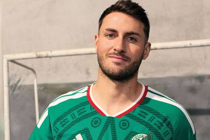Selección Mexicana presenta su nueva playera verde para la Copa del Mundo 2026