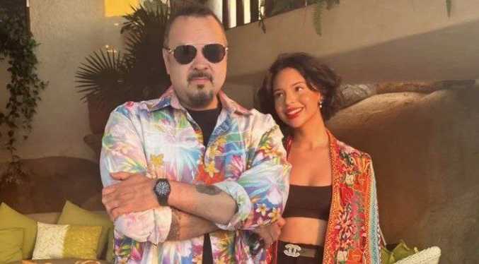 Pepe Aguilar defiende de su hija Ángela en pleno concierto