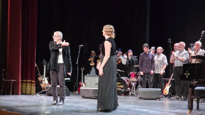 La gran noche, en el Olimpia de Huesca, de Marta Borraz y la banda sonora de 'Años de vida'