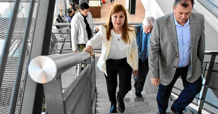 Ratificaron el embargo sobre la exvice de Neuquén Gloria Ruiz en una audiencia compleja