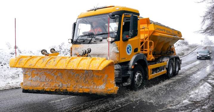 UK snow maps turn white as 9-inch barrage to hit Britain - list of 5 worst-hit counties 