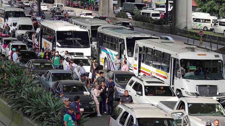Carreteras Cerradas por Bloqueo de Transportistas Hoy: Afectaciones en Autopistas