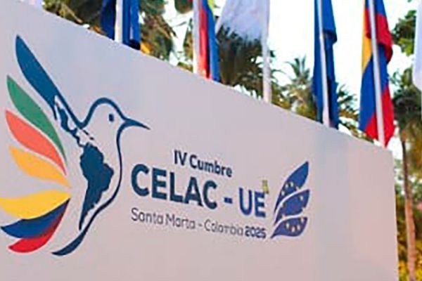 “La CELAC–UE es una batalla ganada por la autonomía, el respeto y el diálogo”: Yolanda Villavicencio