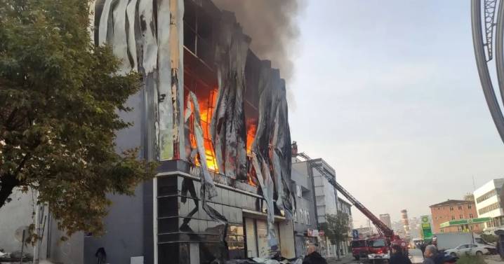 Seis muertos y siete heridos en el incendio de una fábrica de perfumes