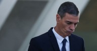 Pedro Sánchez sigue defendiendo la inocencia del fiscal general español pese a su condena