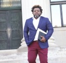 Lucas: Cracks showing in Healey administration