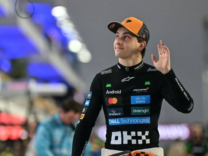 Piastri wins Qatar F1 sprint, title favourite Norris third
