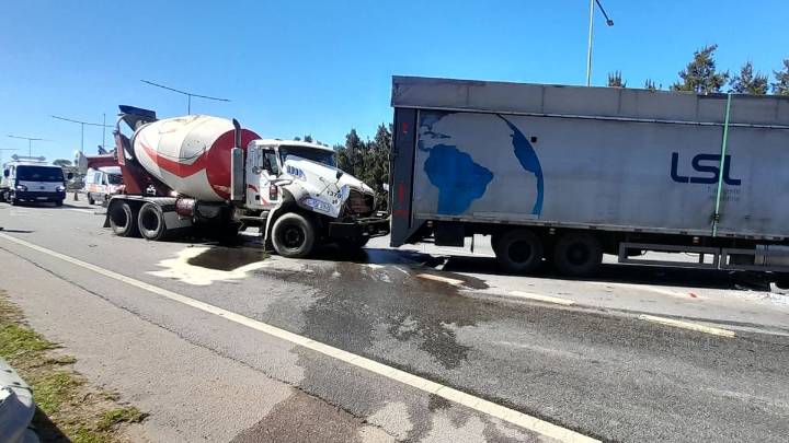 Choque múltiple en Panamericana: el tránsito se desvía por colectora