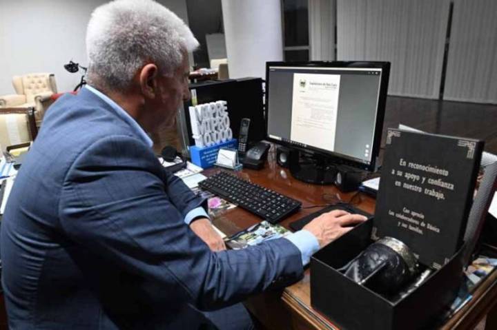 Poggi promulgó la ley que recorta la Feria Judicial en San Luis