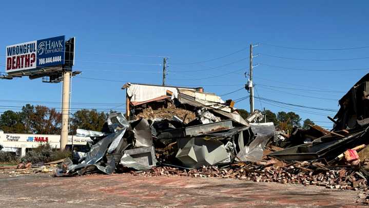WATCH IT: Hooters on Washington Road of Masters week fame demolished