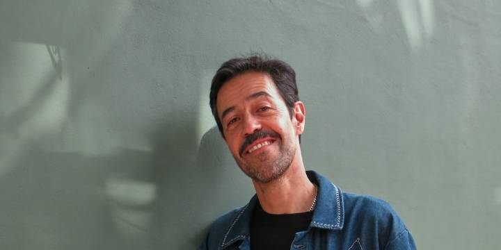 Meme del Real, el Tacubo silencioso, publica su primer disco solista: “Estoy en transformación”