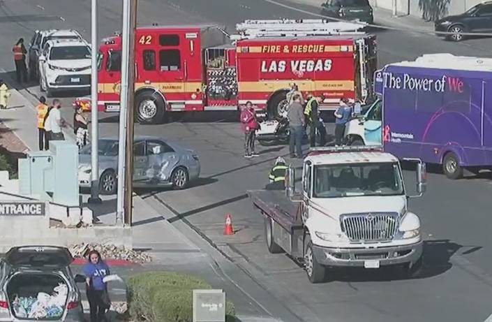 Crash involving RTC bus closes lanes on Jones Blvd.