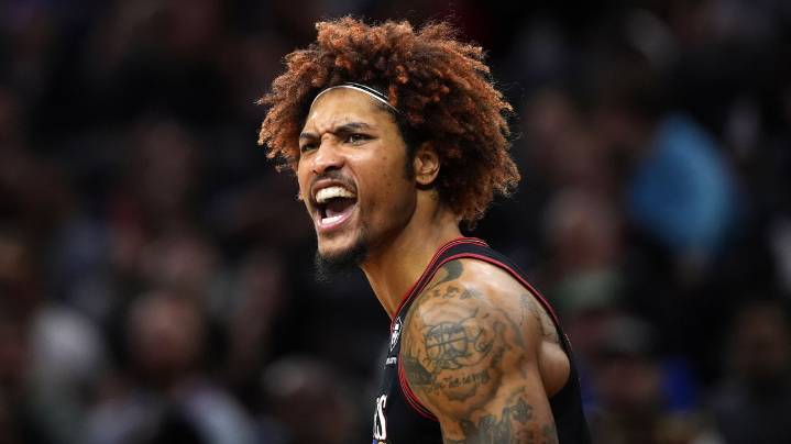 76ers' Kelly Oubre Jr. out with knee injury, will be reevaluated in two weeks