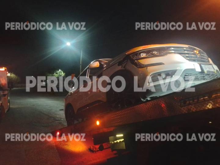 Choque entre vehículos genera daños materiales en Monclova