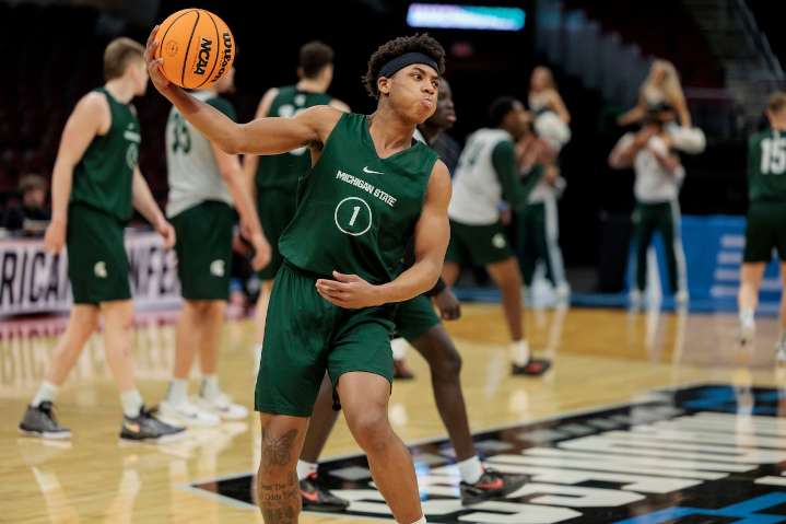 Where to watch Michigan State vs. Arkansas basketball for free tonight