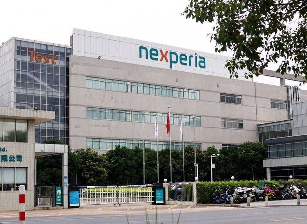 Dutch return control of chipmaker Nexperia to Chinese after standoff