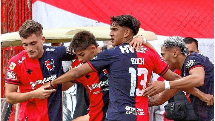 Newell's respiró con un nuevo golpe a Huracán