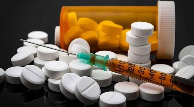 China endurece controles de exportación de precursores de fentanilo a América del Norte