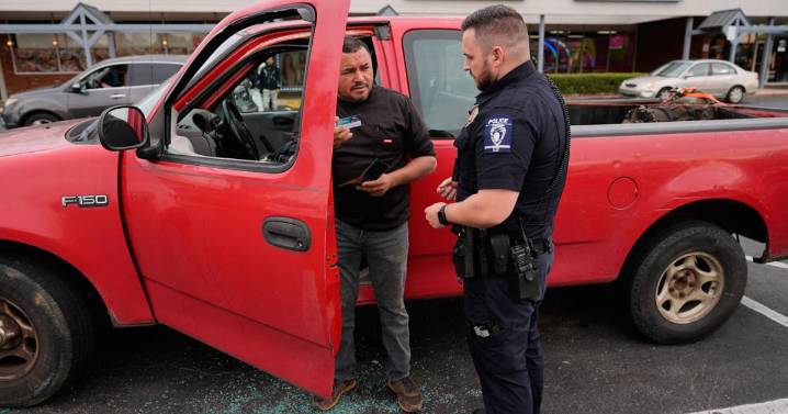 Homeland Security agents surge into North Carolina's largest city. Here's what to know