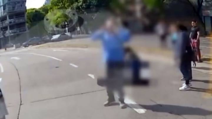 El dramático video que muestra cómo un colectivo atropelló y mató a una mujer en Chacarita