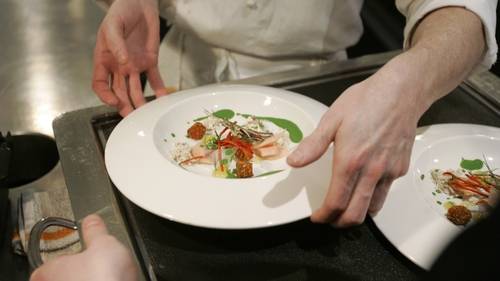 MICHELIN star restaurants Chicago: Alinea loses 3-star status, drops down to 2, co