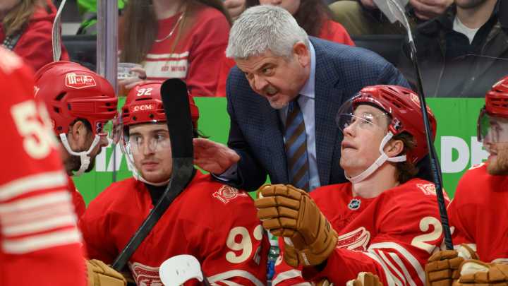 Red Wings' lack of checking, defense 'not a sign of a good team'
