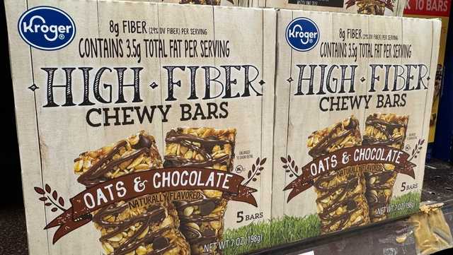 Fiber is something most people could use more of. But experts advise caution with 'fibermaxxing'