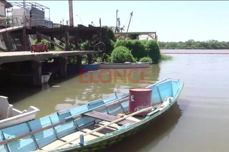 La Escuela de Canotaje realizó una nueva jornada de limpieza del río Paraná