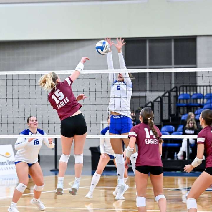 Blue Jays stay competitive, drop in state tourney quarterfinals