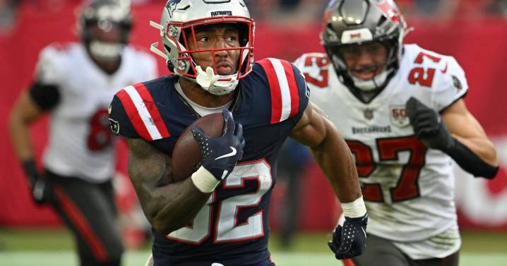 Streaking Patriots look to keep run going against AFC East