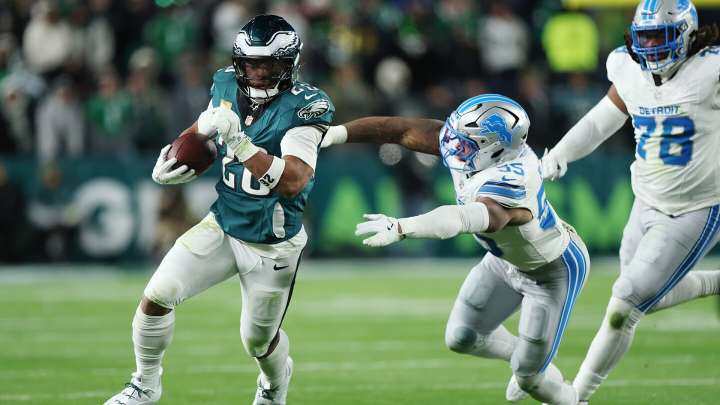 Highlights: Eagles’ defense locks down Lions