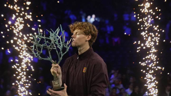 Sinner gana el Masters Mil de París y le quita el número uno a Carlos Alcaraz