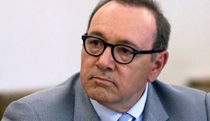 Kevin Spacey admite que no tiene hogar y espera volver a Hollywood con apoyo de grandes directores
