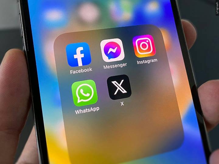 Reports of outages surge at X and other apps as Cloudflare says it’s having widespread problems