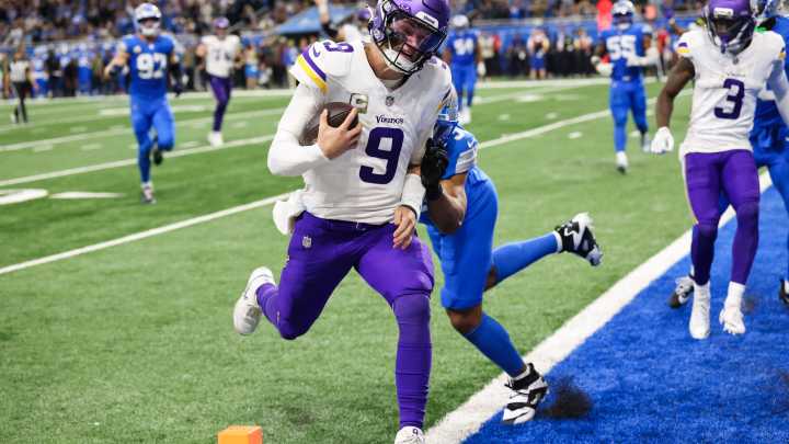 Ravens at Vikings odds, picks and predictions