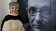 O reencontro de Paula con Castelao, o seu tío avó: «Tiene los ojos de mi madre»
