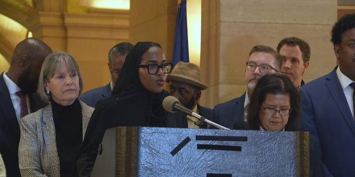 Minnesota Somali Community, elected leaders push back after Trump moves to end TPS