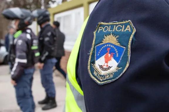 Dos policías de Buta Ranquil serán investigados por vejaciones tras un violento procedimiento