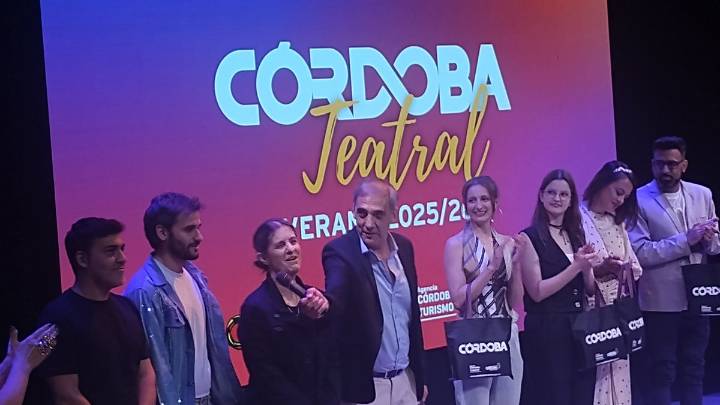 Presentaron la temporada teatral de verano de Carlos Paz con el debut de Mariano Martínez