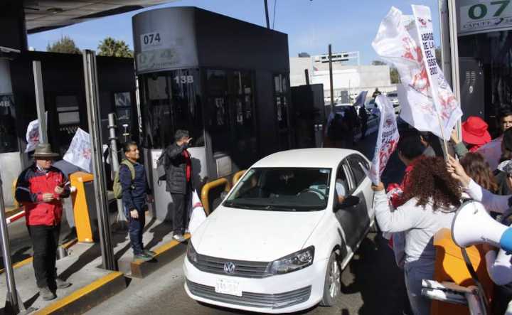 La Cnte retira plantón y libera casetas: no hay nada resuelto