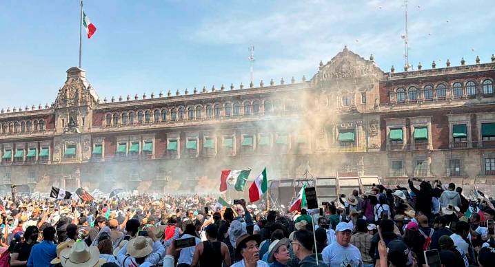 Termina en caos frente a Palacio Nacional marcha de la Generación Z en CDMX: protestan miles de todas las edades (VIDEOS)
