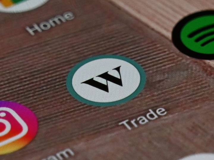 Desmarais family's Power looks for deals as cash piles up