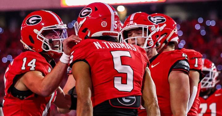 Stockton outshines Manning as No. 5 Georgia beats No. 10 Texas