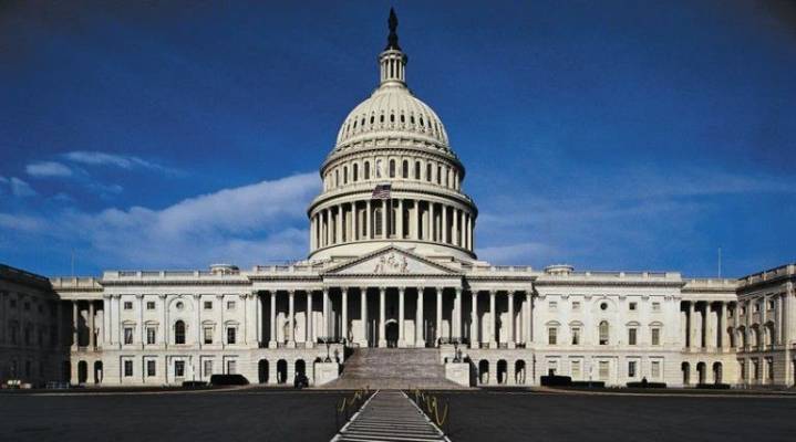 Congresistas Demócratas Alertan sobre la Ilegalidad de los Ataques en el Caribe