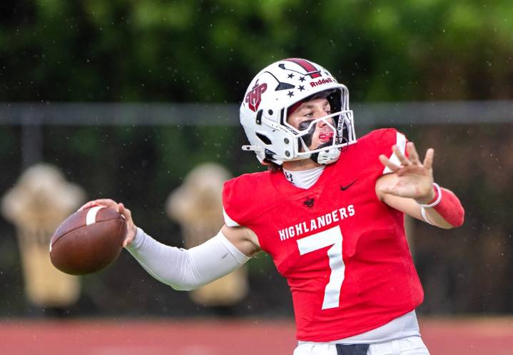 Lake Highland Prep faces Foundation in SSAA football playoff