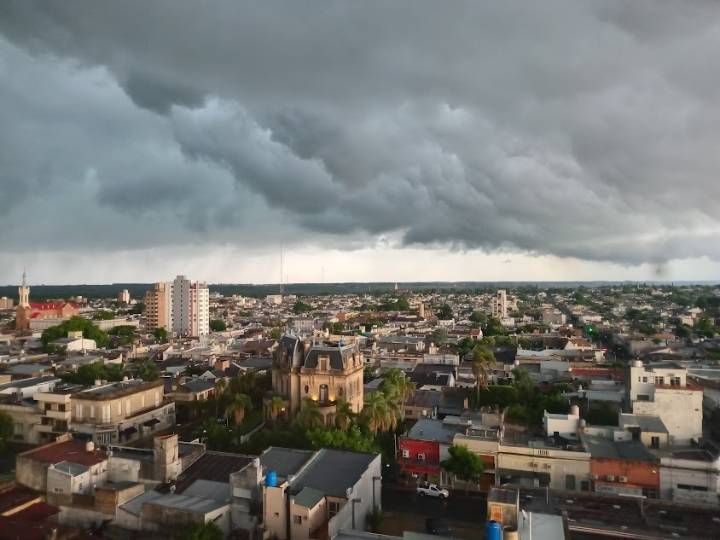 El Servicio Meteorológico emitió alerta amarilla por lluvia y tormentas para este viernes