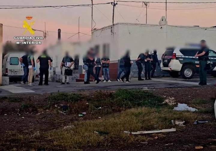 Detenidas 4 personas por disparar, atropellar y agredir brutalmente a un camionero para robarle en Almería