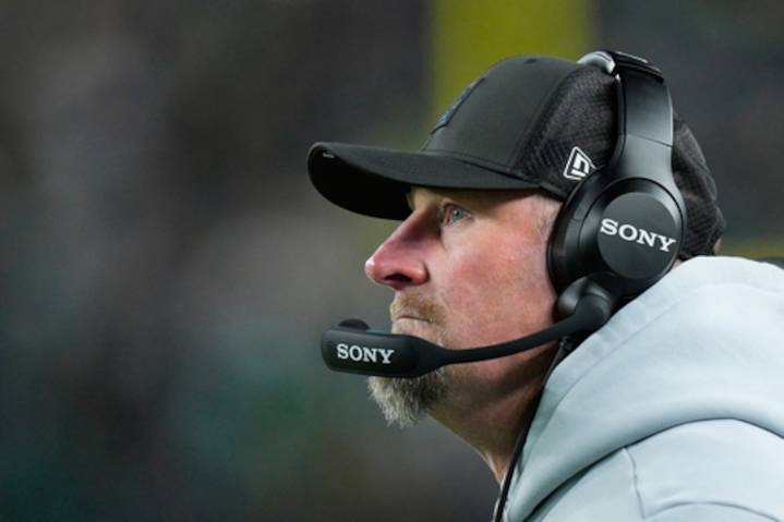 Detroit Lions grades vs. Eagles: Defense brings it, offense never finds rhythm