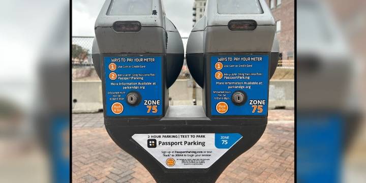 City of Lincoln includes new texting option to pay for parking meters