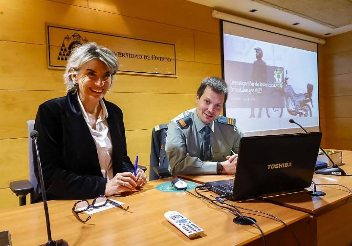 «El ser humano es el que provoca la mayor parte de los incendios en la comarca avilesina»